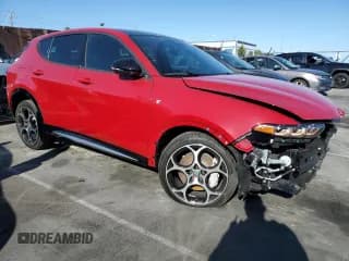 ✅ 2024 Alfa Romeo Tonale Ti • VIN: ZASPATCW7R3058054 • Лот: 49012635. Опубликован ранее на Copart с пробегом 7 229 миль. Бесплатный доступ к архиву аукционных продаж из США и подробный отчёт об истории автомобиля на DreamBid. Изображение 4.