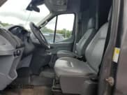 ✅ 2018 Ford Transit Cargo • VIN: 1FTYR3XM9JKB01515 • Lot: 71831835. Wystawiony na Copart z przebiegiem 365 224 mil. Bezpłatny archiwum sprzedaży aukcyjnych z USA i szczegółowy raport historii pojazdu na DreamBid. Zdjęcie 7.