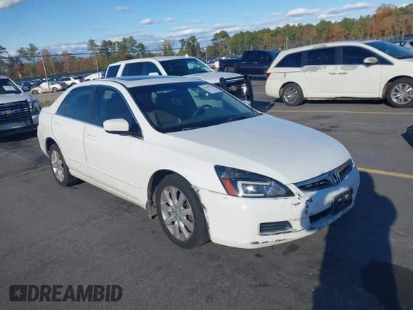 ✅ 2007 Honda Accord EX-L • VIN: 1HGCM66527A008968 • Lot: 43653732. Wystawiony na IAAI z przebiegiem 222 895 mil. Bezpłatny archiwum sprzedaży aukcyjnych z USA i szczegółowy raport historii pojazdu na DreamBid. Zdjęcie 1.