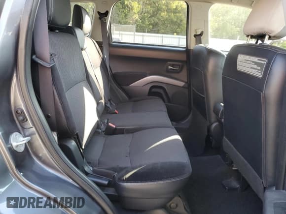 ✅ 2012 Mitsubishi Outlander SE • VIN: JA4JT3AW6CU004268 • Lot: 71076785. Wystawiony na Copart z przebiegiem 128 430 mil. Bezpłatny archiwum sprzedaży aukcyjnych z USA i szczegółowy raport historii pojazdu na DreamBid. Zdjęcie 11.