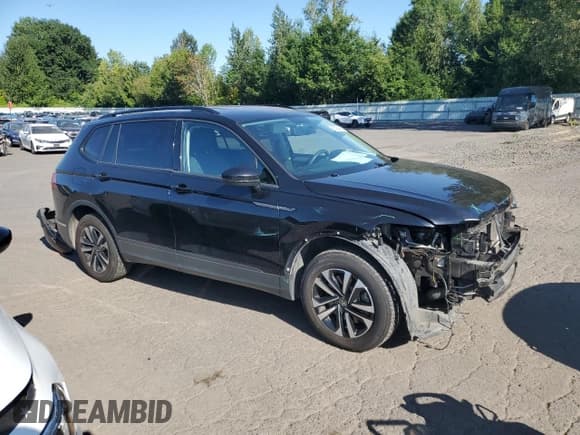 ✅ 2022 Volkswagen Tiguan S • VIN: 3VV0B7AX9NM054563 • Lot: 65988455. Wystawiony na Copart z przebiegiem 97 281 mil. Bezpłatny archiwum sprzedaży aukcyjnych z USA i szczegółowy raport historii pojazdu na DreamBid. Zdjęcie 4.