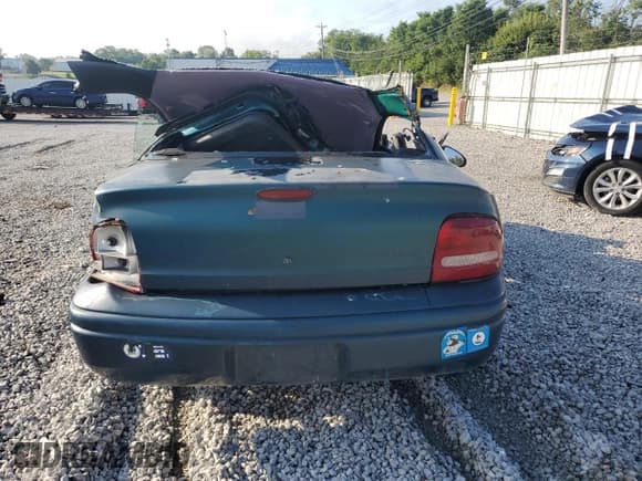 ✅ 1997 Plymouth Neon Highline • VIN: 1P3ES47Y4VD137588 • Лот: 67916825. Опубликован ранее на Copart с пробегом 154 936 миль. Бесплатный доступ к архиву аукционных продаж из США и подробный отчёт об истории автомобиля на DreamBid. Изображение 6.