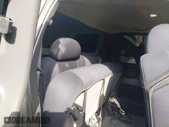 2006 Chevrolet Silverado 1500 LT2 с VIN 1GCEK19T66Z142599, выставлен на аукционе IAAI как лот 43290412 с пробегом 299 985 миль миль и . История ставок и продаж доступна на DreamBid. Изображение 8.