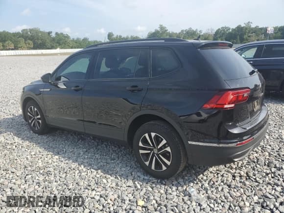 ✅ 2022 Volkswagen Tiguan S • VIN: 3VV1B7AX9NM144607 • Lot: 55932485. Wystawiony na Copart z przebiegiem 25 349 mil. Bezpłatny archiwum sprzedaży aukcyjnych z USA i szczegółowy raport historii pojazdu na DreamBid. Zdjęcie 2.