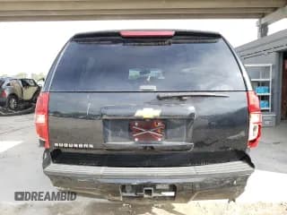 ✅ 2014 Chevrolet Suburban LT • VIN: 1GNSCJE09ER183097 • Lot: 73042954. Wystawiony na Copart z przebiegiem 75 848 mil. Bezpłatny archiwum sprzedaży aukcyjnych z USA i szczegółowy raport historii pojazdu na DreamBid. Zdjęcie 6.