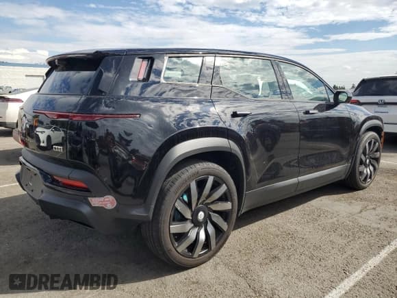 ✅ 2023 Fisker Ocean One • VIN: VCF1ZBU22PG002643 • Lot: 86328075. Wystawiony na Copart z przebiegiem 14 986 mil. Bezpłatny archiwum sprzedaży aukcyjnych z USA i szczegółowy raport historii pojazdu na DreamBid. Zdjęcie 3.