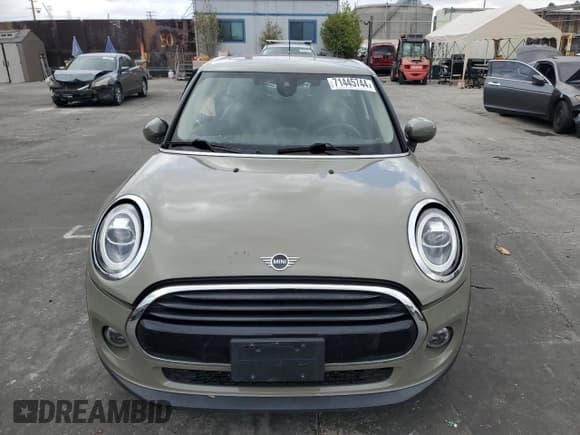 ✅ 2020 MINI Hardtop 4 Door Cooper • VIN: WMWXU7C05L2L70048 • Lot: 71445744. Listed on Copart with 21,115 mi. Free auction sales archive from the USA and detailed vehicle history report at DreamBid. Image 5.