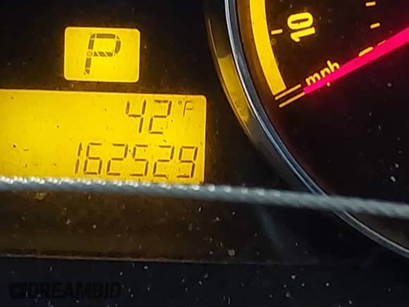 2008 Saturn VUE XE z VIN 3GSCL33P78S553669, wystawiony jako IAAI lot #41329345 z przebiegiem 162 529 mil mil oraz . Historia ofert i sprzedaży dostępna na DreamBid. Obrazek 7.