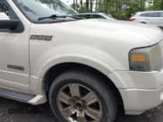 ✅ 2007 Ford Expedition Max Limited • VIN: 1FMFK20587LA80244 • Lot: 43267125. Wystawiony na IAAI z przebiegiem 219 672 mil. Bezpłatny archiwum sprzedaży aukcyjnych z USA i szczegółowy raport historii pojazdu na DreamBid. Zdjęcie 6.