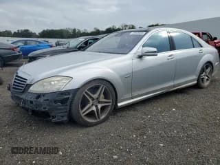 ✅ 2012 Mercedes-Benz S 550 • VIN: WDDNG9EB7CA467940 • Lot: 72048935. Wystawiony na Copart z przebiegiem 91 479 mil. Bezpłatny archiwum sprzedaży aukcyjnych z USA i szczegółowy raport historii pojazdu na DreamBid. Zdjęcie 1.