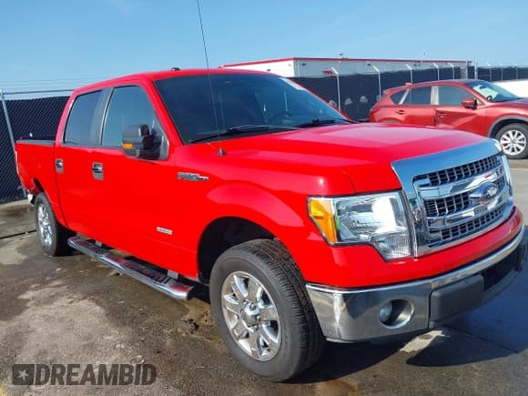 ✅ 2014 Ford F-150 XL • VIN: 1FTFW1CT2EFB24781 • Lot: 42366051. Listed on IAAI with 167,739 mi. Free auction sales archive from the USA and detailed vehicle history report at DreamBid. Image 1.