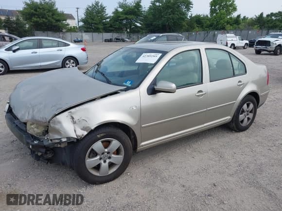 ✅ 2004 Volkswagen Jetta GLS • VIN: 3VWSE69MX4M060614 • Lot: 42389205. Listed on IAAI with 156,414 mi. Free auction sales archive from the USA and detailed vehicle history report at DreamBid. Image 2.