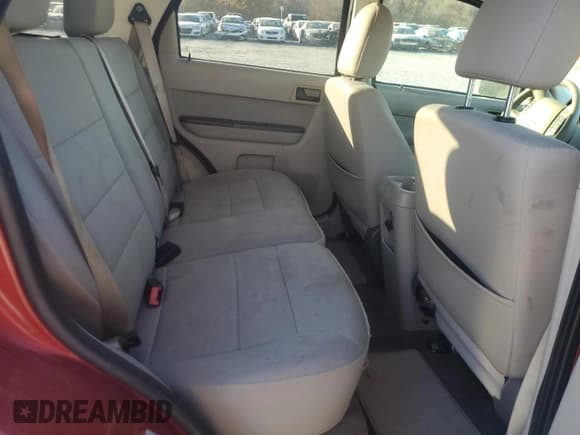✅ 2012 Ford Escape XLT • VIN: 1FMCU9DG0CKB69758 • Lot: 92745335. Listed on Copart with 195,570 mi. Free auction sales archive from the USA and detailed vehicle history report at DreamBid. Image 11.