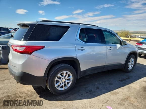 ✅ 2021 Chevrolet Traverse LT Cloth • VIN: 1GNEVGKW3MJ257761 • Lot: 81680645. Listed on Copart with 18,788 mi. Free auction sales archive from the USA and detailed vehicle history report at DreamBid. Image 3.