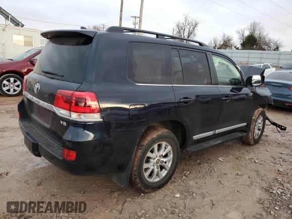 ✅ 2018 Toyota Land Cruiser • VIN: JTMCY7AJ1J4073037 • Lot: 86383704. Wystawiony na Copart z przebiegiem 91 133 mil. Bezpłatny archiwum sprzedaży aukcyjnych z USA i szczegółowy raport historii pojazdu na DreamBid. Zdjęcie 3.