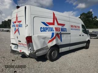 ✅ 2020 Freightliner Sprinter Cargo • VIN: W2Y4ECHY5LT041241 • Lot: 81637105. Wystawiony na Copart z przebiegiem 131 162 mil. Bezpłatny archiwum sprzedaży aukcyjnych z USA i szczegółowy raport historii pojazdu na DreamBid. Zdjęcie 3.