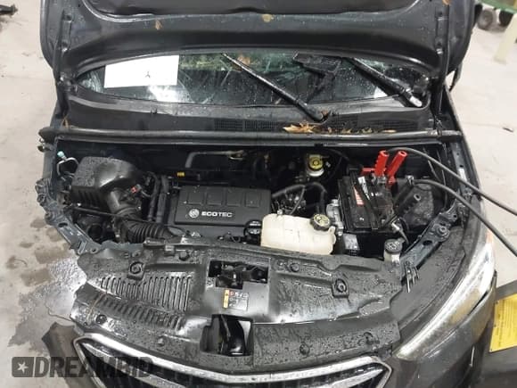 ✅ 2017 Buick Encore Sport Touring • VIN: KL4CJ2SB4HB045747 • Lot: 43419586. Wystawiony na IAAI z przebiegiem 72 189 mil. Bezpłatny archiwum sprzedaży aukcyjnych z USA i szczegółowy raport historii pojazdu na DreamBid. Zdjęcie 10.