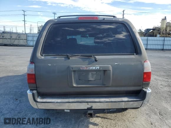 ✅ 1997 Toyota 4Runner Limited • VIN: JT3GN87RXV0023459 • Lot: 85579925. Listed on Copart with 272,989 mi. Free auction sales archive from the USA and detailed vehicle history report at DreamBid. Image 6.