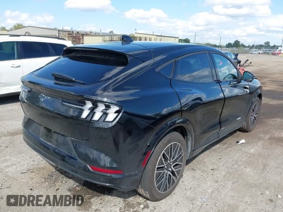 ✅ 2024 Ford Mustang Mach-E Premium • VIN: 3FMTK3R75RMA44106 • Lot: 43154178. Listed on IAAI with 8,549 mi. Free auction sales archive from the USA and detailed vehicle history report at DreamBid. Image 4.