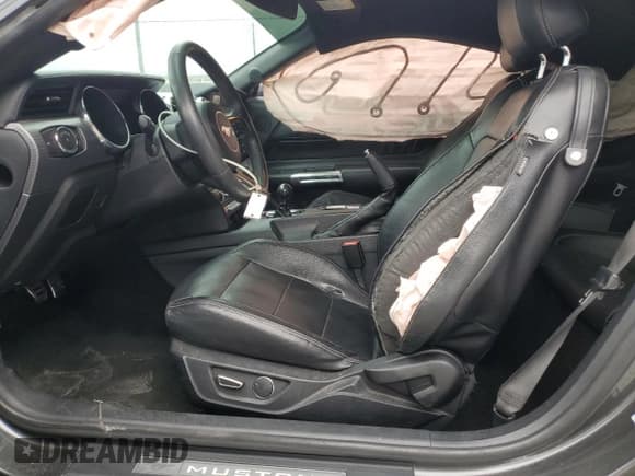 ✅ 2017 Ford Mustang GT Premium • VIN: 1FA6P8CF1H5281430 • Lot: 91838205. Wystawiony na Copart z przebiegiem 91 352 mil. Bezpłatny archiwum sprzedaży aukcyjnych z USA i szczegółowy raport historii pojazdu na DreamBid. Zdjęcie 7.