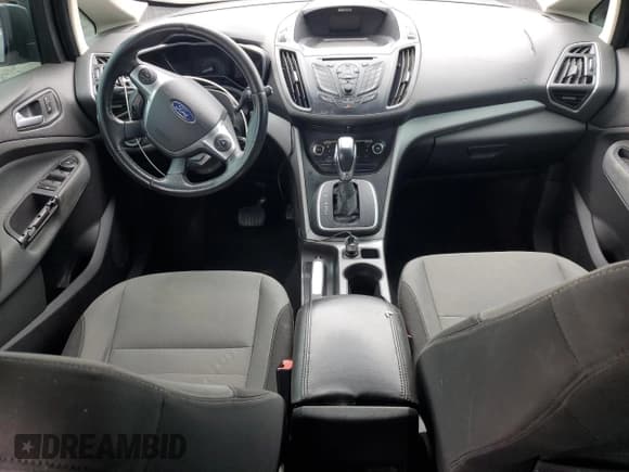 ✅ 2013 Ford C-Max SE • VIN: 1FADP5AU1DL502005 • Lot: 55788585. Wystawiony na Copart z przebiegiem 275 447 mil. Bezpłatny archiwum sprzedaży aukcyjnych z USA i szczegółowy raport historii pojazdu na DreamBid. Zdjęcie 8.