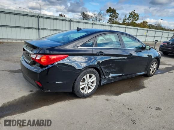 ✅ 2014 Hyundai Sonata GLS • VIN: 5NPEB4AC5EH928350 • Лот: 82621375. Опубликован ранее на Copart с пробегом 129 989 миль. Бесплатный доступ к архиву аукционных продаж из США и подробный отчёт об истории автомобиля на DreamBid. Изображение 3.