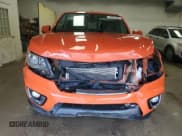 ✅ 2020 Chevrolet Colorado 4WD LT • VIN: 1GCGTCEN6L1176626 • Lot: 70057565. Wystawiony na Copart z przebiegiem 61 777 mil. Bezpłatny archiwum sprzedaży aukcyjnych z USA i szczegółowy raport historii pojazdu na DreamBid. Zdjęcie 5.