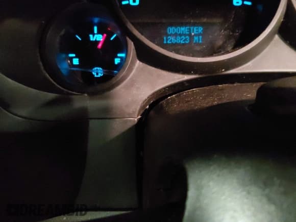 ✅ 2013 Chevrolet Silverado 1500 Work Truck • VIN: 1GCNKPEX3DZ115496 • Lot: 42607569. Wystawiony na IAAI z przebiegiem 126 823 mil. Bezpłatny archiwum sprzedaży aukcyjnych z USA i szczegółowy raport historii pojazdu na DreamBid. Zdjęcie 15.