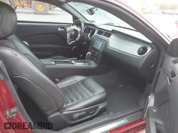 ✅ 2014 Ford Mustang GT Premium • VIN: 1ZVBP8CF1E5290761 • Лот: 43532888. Опубликован ранее на IAAI с пробегом Не указан. Бесплатный доступ к архиву аукционных продаж из США и подробный отчёт об истории автомобиля на DreamBid. Изображение 5.