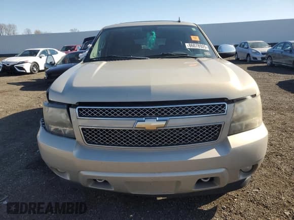 ✅ 2011 Chevrolet Tahoe LTZ • VIN: 1GNSKCE05BR142332 • Lot: 86078925. Listed on Copart with 213,206 mi. Free auction sales archive from the USA and detailed vehicle history report at DreamBid. Image 5.