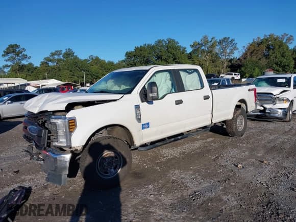✅ 2018 Ford F-250 XL • VIN: 1FT7W2B6XJEC36718 • Lot: 43434421. Listed on IAAI with 77,284 mi. Free auction sales archive from the USA and detailed vehicle history report at DreamBid. Image 19.
