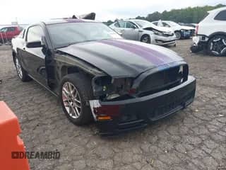 2014 Ford Mustang V6 с VIN 1ZVBP8AM5E5312911, выставлен на аукционе IAAI как лот 43035945 с пробегом 131 521 миль миль и . История ставок и продаж доступна на DreamBid. Изображение 1.