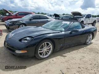 2001 Chevrolet Corvette z VIN 1G1YY32GX15104080, wystawiony jako Copart lot #63858295 z przebiegiem 184 294 mil mil oraz Szkoda całkowita • Salvage title. Historia ofert i sprzedaży dostępna na DreamBid. Obrazek 1.