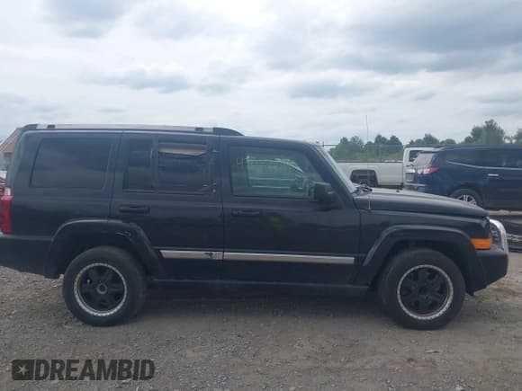 ✅ 2008 Jeep Commander Limited • VIN: 1J8HG58N48C236407 • Lot: 43020140. Listed on IAAI with 159,762 mi. Free auction sales archive from the USA and detailed vehicle history report at DreamBid. Image 14.