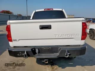 ✅ 2018 Toyota Tundra SR5 • VIN: 5TFDW5F12JX752725 • Lot: 80577255. Listed on Copart with 55,395 mi. Free auction sales archive from the USA and detailed vehicle history report at DreamBid. Image 6.