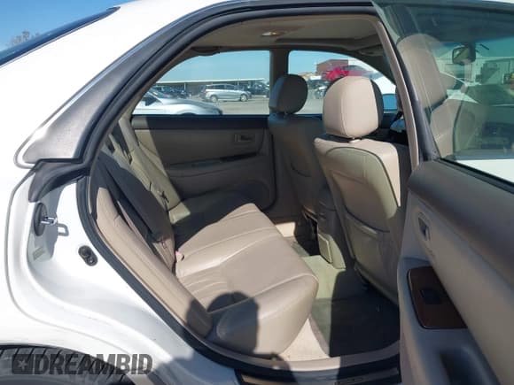 ✅ 2000 Lexus ES 300 • VIN: JT8BF28G4Y5102497 • Лот: 43650282. Опубликован ранее на IAAI с пробегом 128 348 миль. Бесплатный доступ к архиву аукционных продаж из США и подробный отчёт об истории автомобиля на DreamBid. Изображение 8.