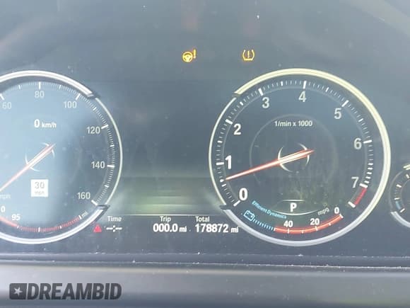 ✅ 2014 BMW 6 Series 650i xDrive • VIN: WBA6B4C5XED371411 • Lot: 43148318. Wystawiony na IAAI z przebiegiem 178 872 mil. Bezpłatny archiwum sprzedaży aukcyjnych z USA i szczegółowy raport historii pojazdu na DreamBid. Zdjęcie 7.