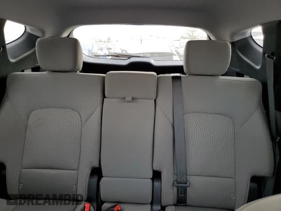 ✅ 2018 Hyundai Santa Fe 2.4L • VIN: 5NMZTDLB3JH077563 • Лот: 65330622. Опубликован ранее на Copart с пробегом 65 169 миль. Бесплатный доступ к архиву аукционных продаж из США и подробный отчёт об истории автомобиля на DreamBid. Изображение 10.