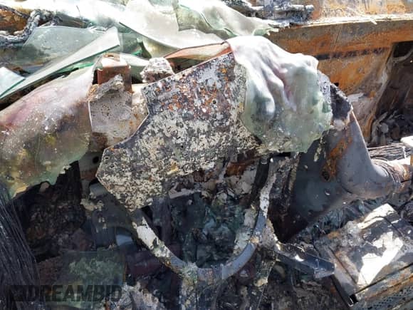 2007 Chevrolet Silverado 1500 1LT with VIN 2GCEK13M671585802, listed as a IAAI auction lot 41785904 with Not provided miles and . Bid and sale history available at DreamBid. Image 7.