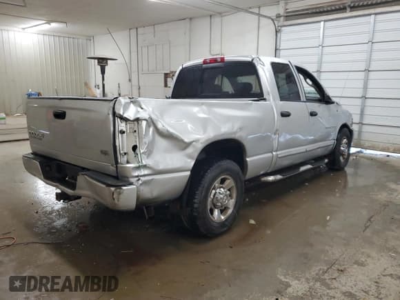 ✅ 2004 Dodge 2500 ST • VIN: 3D7KA28D24G281010 • Lot: 77801814. Wystawiony na Copart z przebiegiem Nie podano. Bezpłatny archiwum sprzedaży aukcyjnych z USA i szczegółowy raport historii pojazdu na DreamBid. Zdjęcie 3.