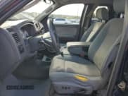 ✅ 2005 Dodge Dakota SLT • VIN: 1D7HE42K05S163047 • Lot: 86184775. Wystawiony na Copart z przebiegiem 193 269 mil. Bezpłatny archiwum sprzedaży aukcyjnych z USA i szczegółowy raport historii pojazdu na DreamBid. Zdjęcie 7.