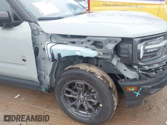 ✅ 2024 Ford Bronco Sport Big Bend • VIN: 3FMCR9B69RRE68231 • Lot: 43505407. Listed on IAAI with 17,149 mi. Free auction sales archive from the USA and detailed vehicle history report at DreamBid. Image 6.