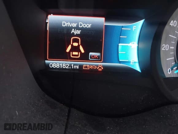 ✅ 2018 Ford Fusion SE • VIN: 3FA6P0H72JR202854 • Lot: 41571355. Wystawiony na IAAI z przebiegiem 88 182 mil. Bezpłatny archiwum sprzedaży aukcyjnych z USA i szczegółowy raport historii pojazdu na DreamBid. Zdjęcie 15.