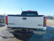 ✅ 2005 GMC Sierra 1500HD SLT • VIN: 1GTGK13U05F811217 • Лот: 41253560. Опубликован ранее на IAAI с пробегом 338 891 миль. Бесплатный доступ к архиву аукционных продаж из США и подробный отчёт об истории автомобиля на DreamBid. Изображение 16.