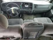 ✅ 2004 GMC Sierra 1500 SLE • VIN: 2GTEK13T741375129 • Лот: 81314555. Опубликован ранее на Copart с пробегом 237 525 миль. Бесплатный доступ к архиву аукционных продаж из США и подробный отчёт об истории автомобиля на DreamBid. Изображение 8.