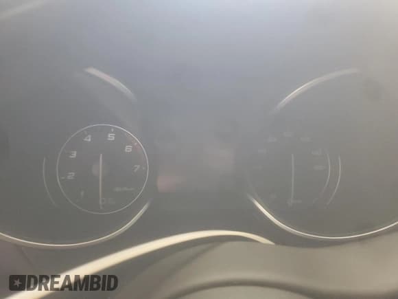 ✅ 2019 Alfa Romeo Stelvio Ti Sport • VIN: ZASPAKBN5K7C39707 • Lot: 84963555. Wystawiony na Copart z przebiegiem 99 999 mil. Bezpłatny archiwum sprzedaży aukcyjnych z USA i szczegółowy raport historii pojazdu na DreamBid. Zdjęcie 9.