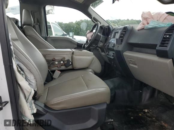 ✅ 2015 Ford F-150 XL • VIN: 1FTMF1C84FKD61638 • Lot: 66534645. Listed on Copart with 199,463 mi. Free auction sales archive from the USA and detailed vehicle history report at DreamBid. Image 10.