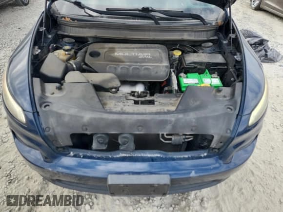 ✅ 2018 Jeep Cherokee Latitude Tech Connect • VIN: 1C4PJLCB3JD596595 • Lot: 85505655. Wystawiony na Copart z przebiegiem 164 918 mil. Bezpłatny archiwum sprzedaży aukcyjnych z USA i szczegółowy raport historii pojazdu na DreamBid. Zdjęcie 12.