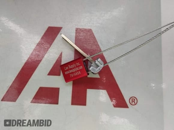 ✅ 2011 Hyundai Sonata SE • VIN: 5NPEC4ACXBH084783 • Лот: 43695672. Опубликован ранее на IAAI с пробегом 173 362 миль. Бесплатный доступ к архиву аукционных продаж из США и подробный отчёт об истории автомобиля на DreamBid. Изображение 11.