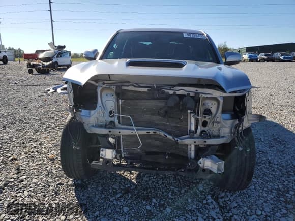 ✅ 2020 Toyota Tacoma SR5 • VIN: 3TMAZ5CNXLM138273 • Lot: 90798455. Listed on Copart with 59,246 mi. Free auction sales archive from the USA and detailed vehicle history report at DreamBid. Image 5.